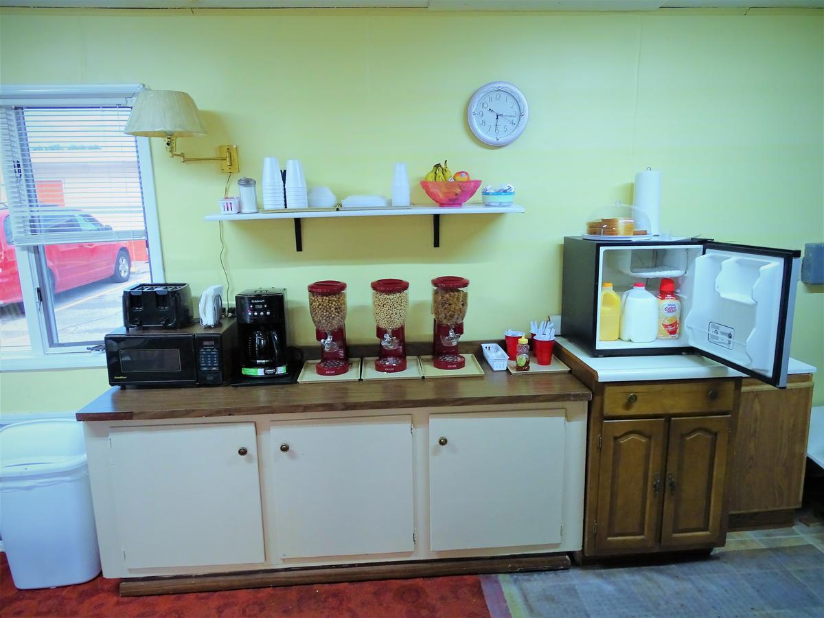 Rivers Inn Fort Madison Экстерьер фото
